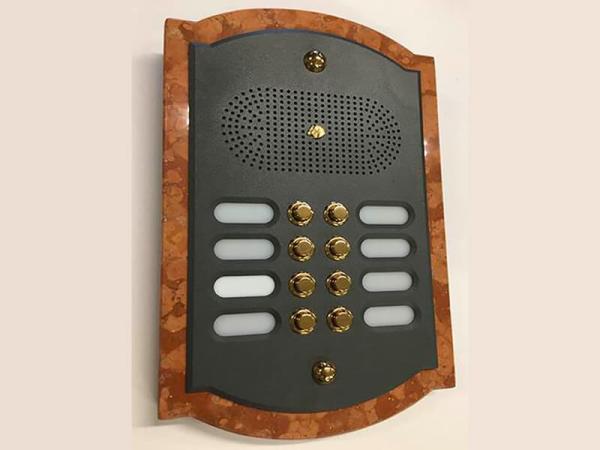 gegensprechanlage-gold-mehrparteienhaus